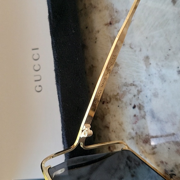 Gucci GG0817S Sunglasses - Picture 2 of 6